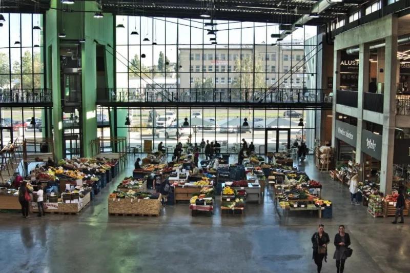 Krasny Utulny Byt S Balkonom A Parkovanim! Bratislava Exteriör bild